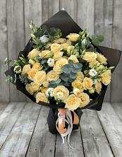 Букет цветов из:  Розы и Лизиантусы в Волжском Самарской области