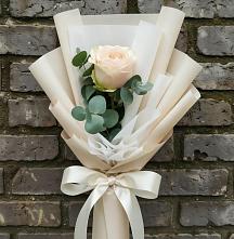 Букет цветов из:  Розы в Волжском Самарской области