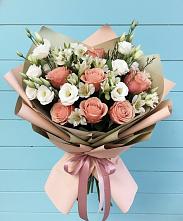 Букет цветов из:  Розы, Альстромерии и Лизиантусы в Волжском Самарской области