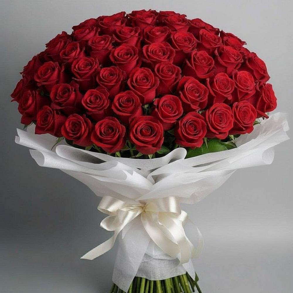 Букет 101 Красная роза Блэк Мэджик в Волжском Самарской области