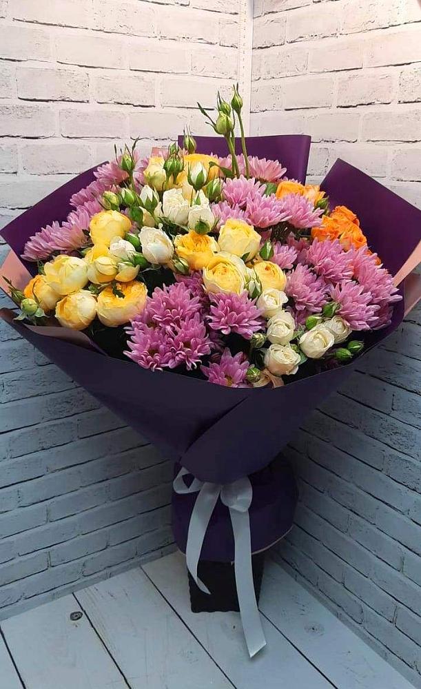 Букет цветов из: Хризантемы и Розы в Волжском Самарской области