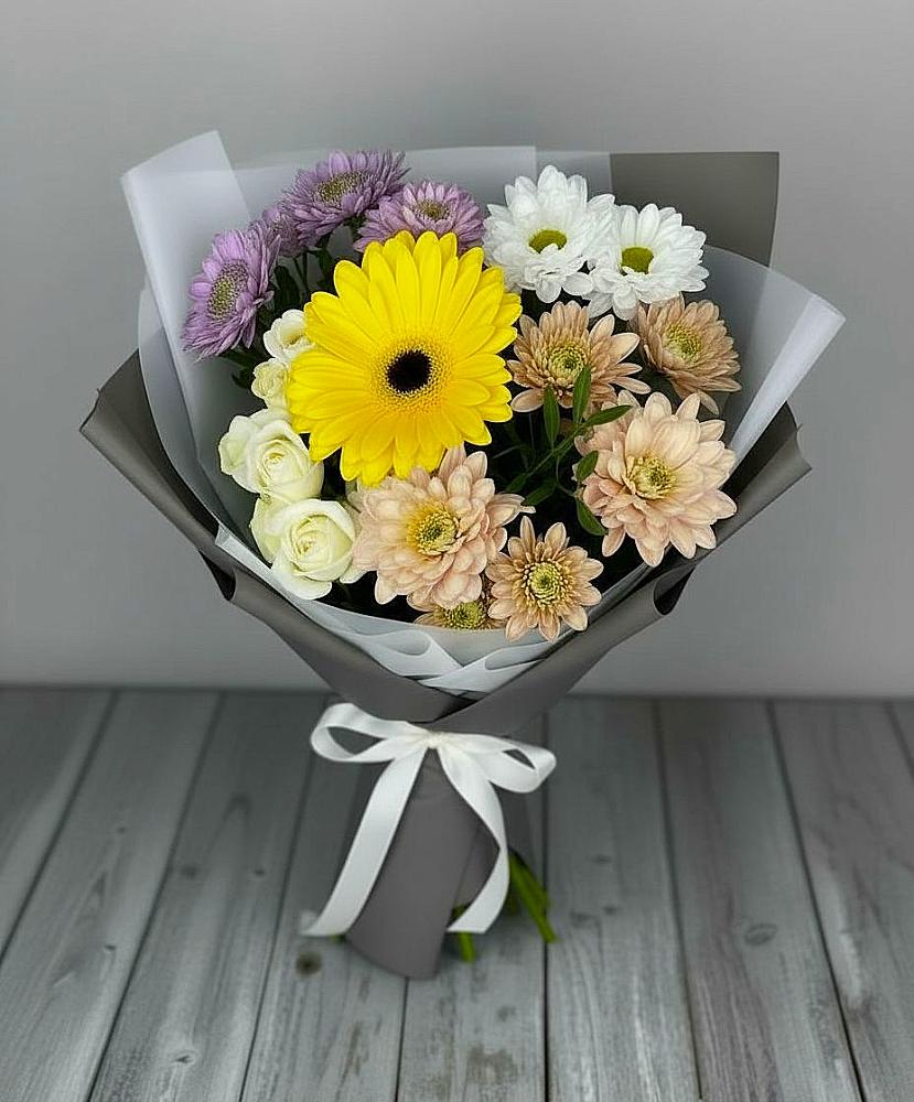 Букет цветов из: Розы, Герберы и Хризантемы в Волжском Самарской области