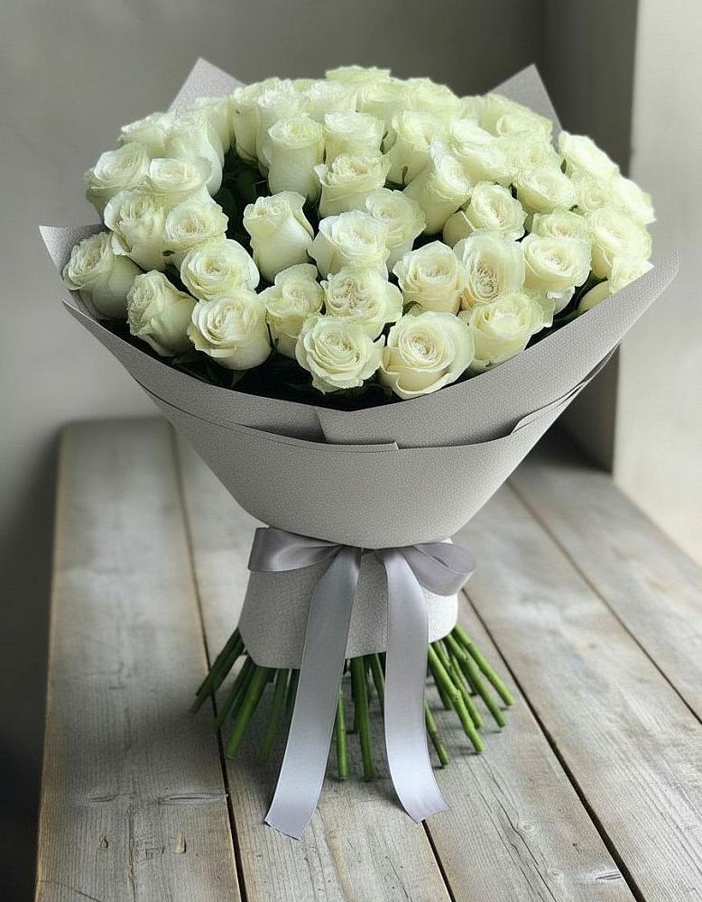 Букет 35 Белых роз в Волжском Самарской области
