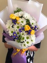 Букет цветов из:  Ирисы, Хризантемы и Розы #REPLACE_PRED# Волжском Самарской области