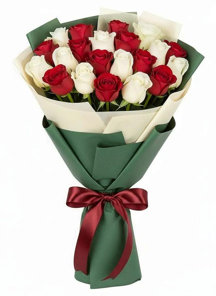 Букет Микс из красных и белых роз в Волжском Самарской области