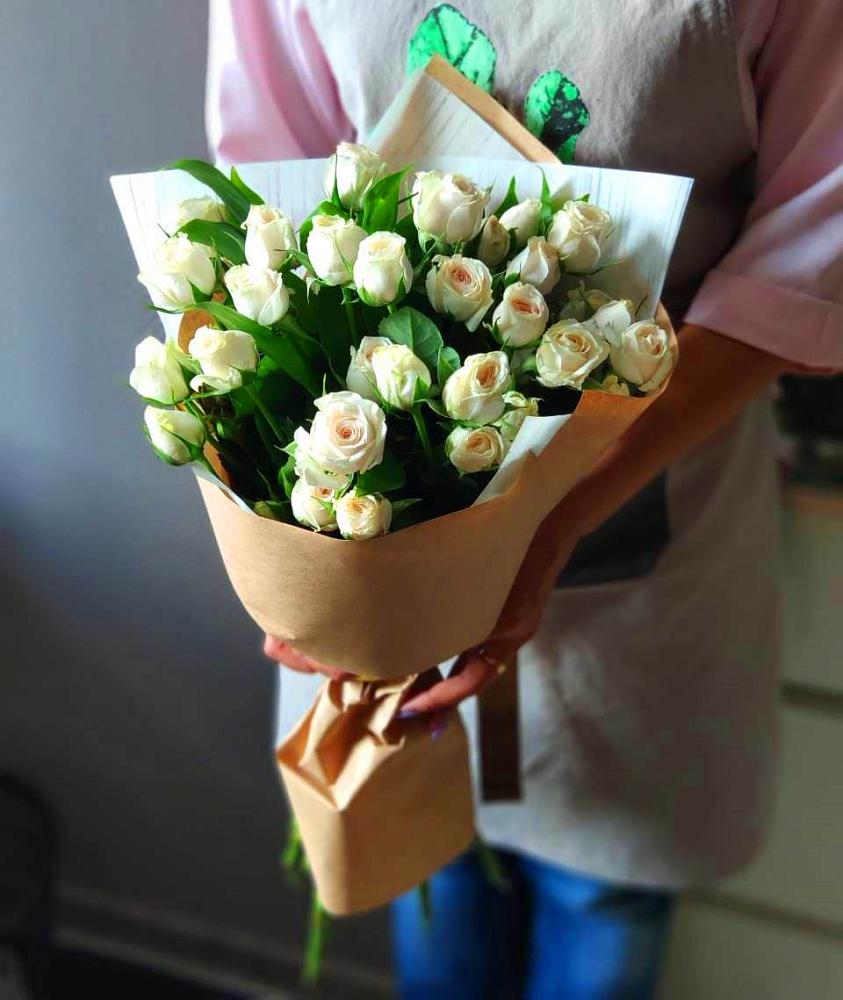 Букет цветов из: Розы в Волжском Самарской области
