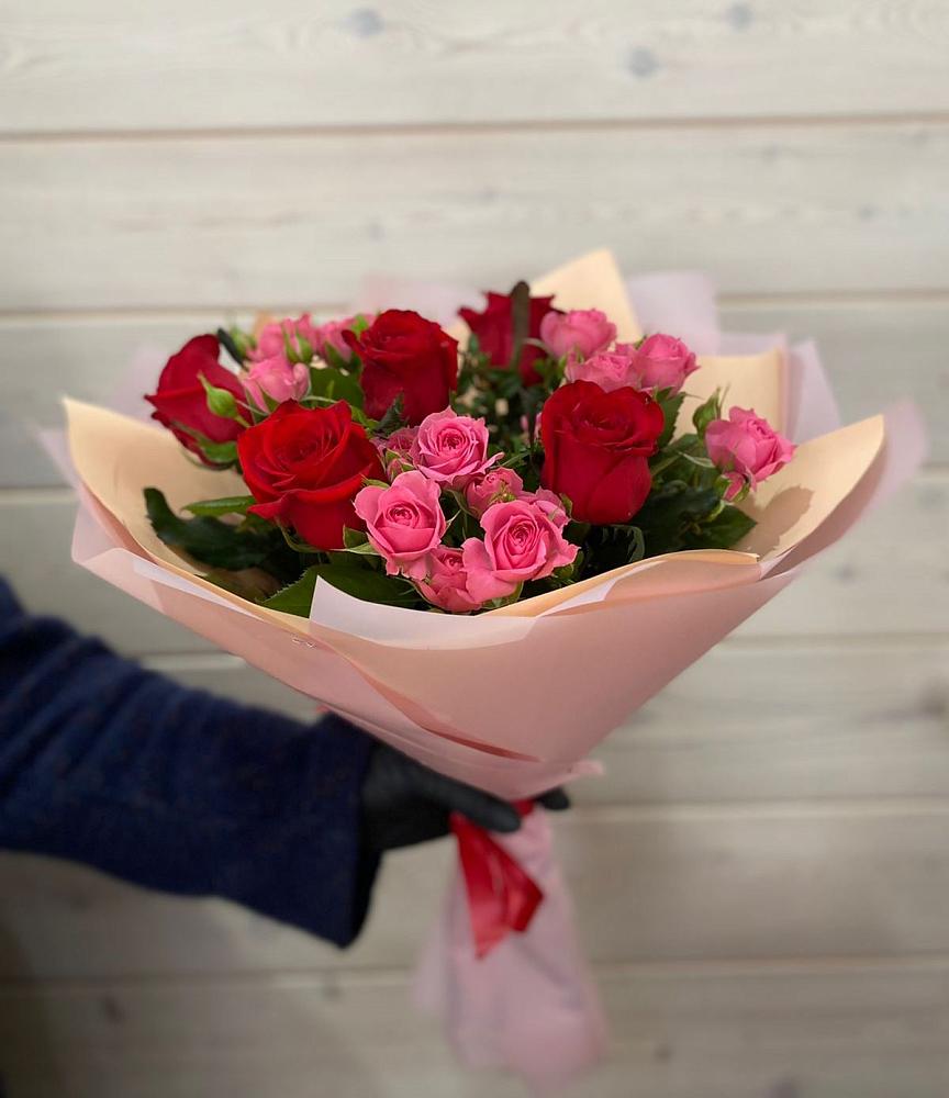 Букет цветов из: Розы в Волжском Самарской области