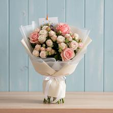 Букет цветов из:  Розы в Волжском Самарской области