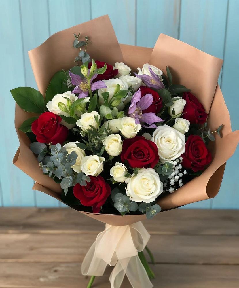 Букет цветов из: Розы и Альстромерии в Волжском Самарской области
