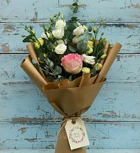 Букет цветов из:  Розы и Лизиантусы в Волжском Самарской области